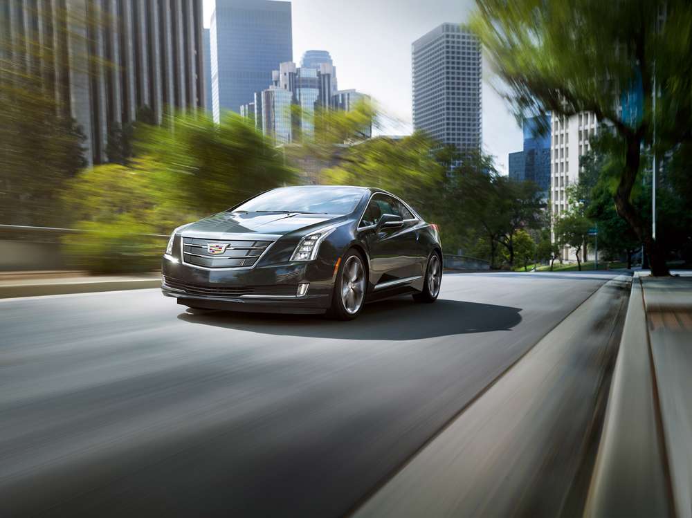 Cadillac ELR – гибридное купе стало другим