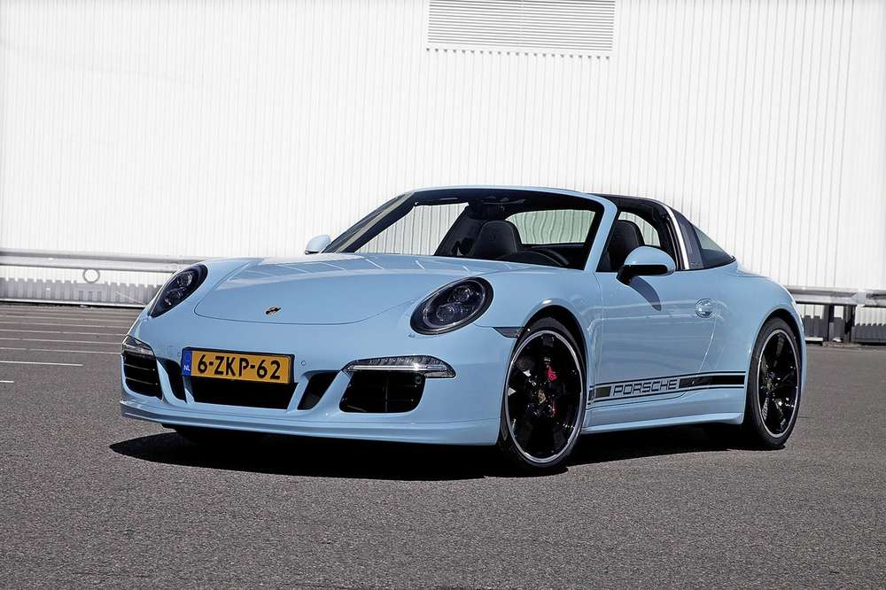 В Porsche выпустят лимитированную серию эксклюзивного 911 Targa 4S