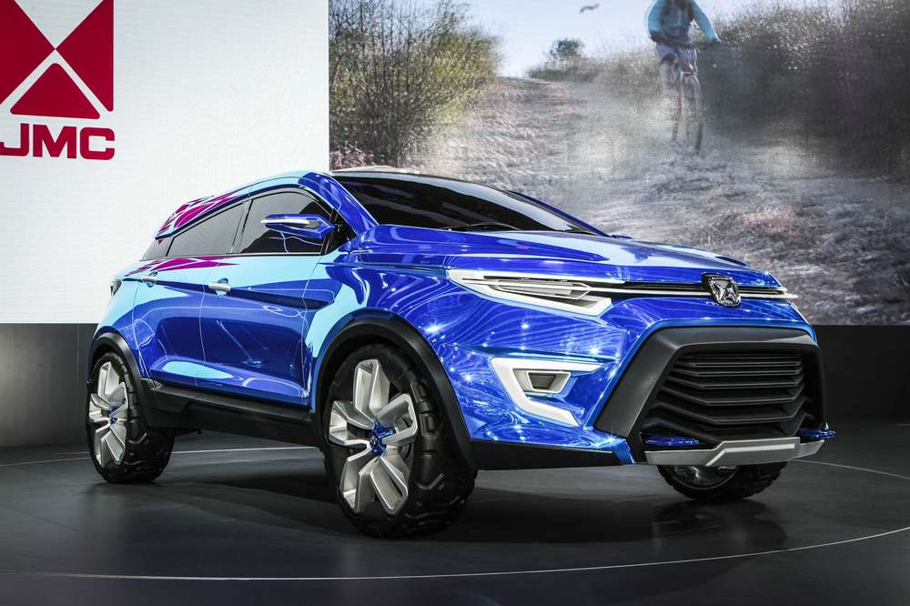 JMC Yusheng S330 воспарил в Шанхае