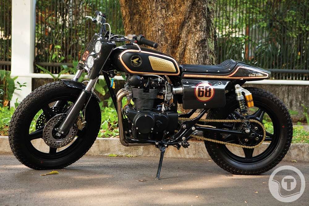 Honda CB450 Black Bomber: флэт-трекер от Gearhead Monkey Garage