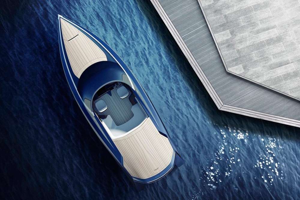 Aston Martin запускает свою яхту в серию