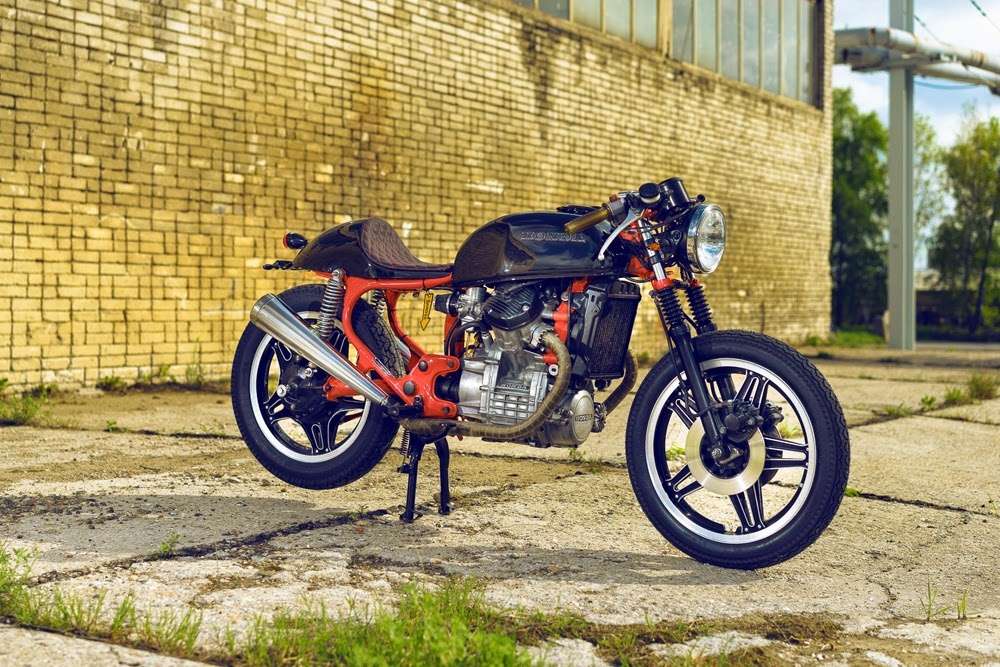 Польский кафе рейсер Honda СХ500
