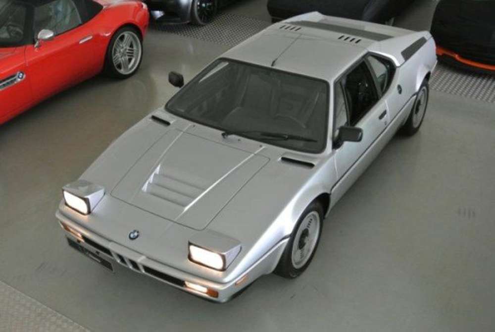 BMW M1 за миллион
