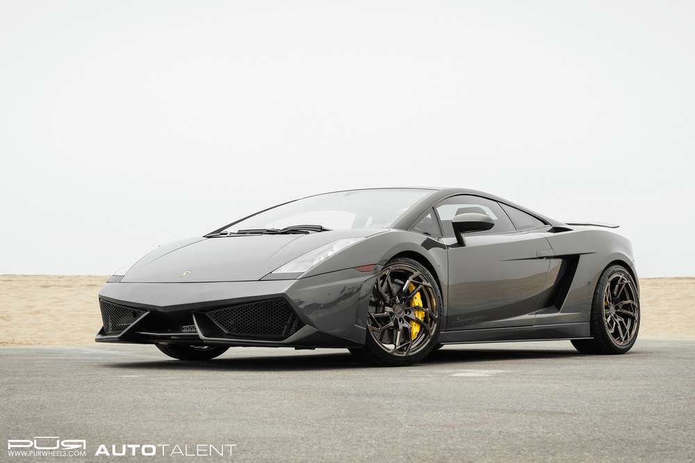 Суперкар Lamborghini Gallardo Superleggera «обули» в 19-дюймовые диски PUR RS05