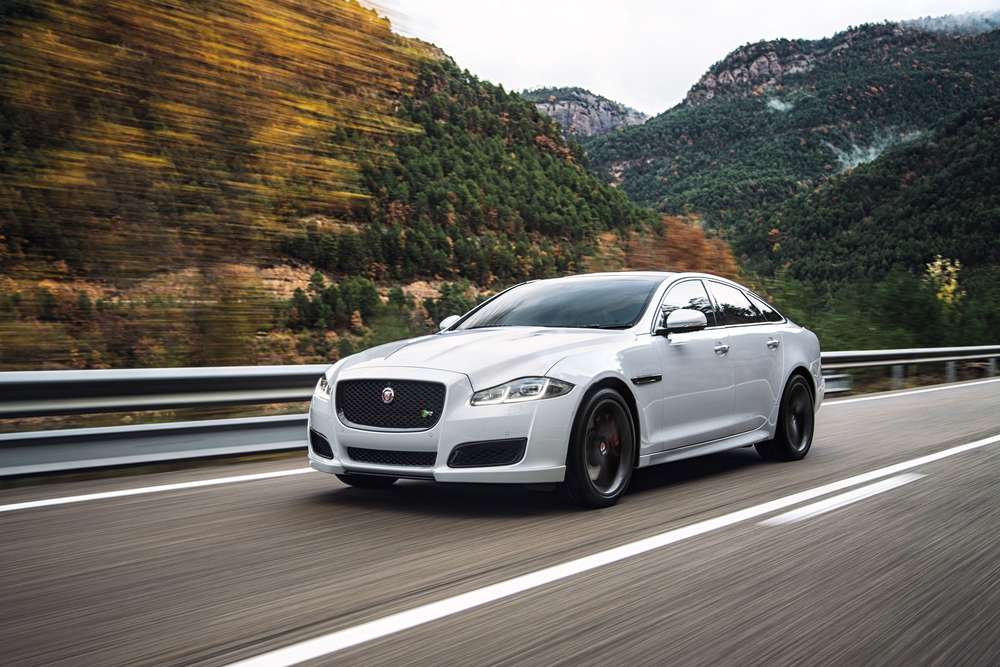 Jaguar обновил седан XJ