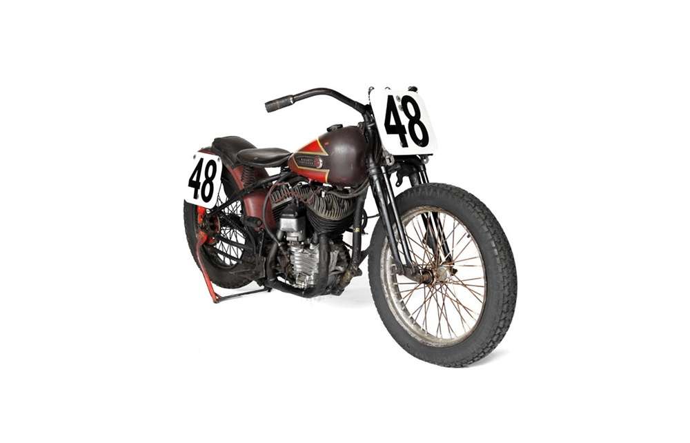 Ретро гонки и Harley-Davidson WR750 1948 года