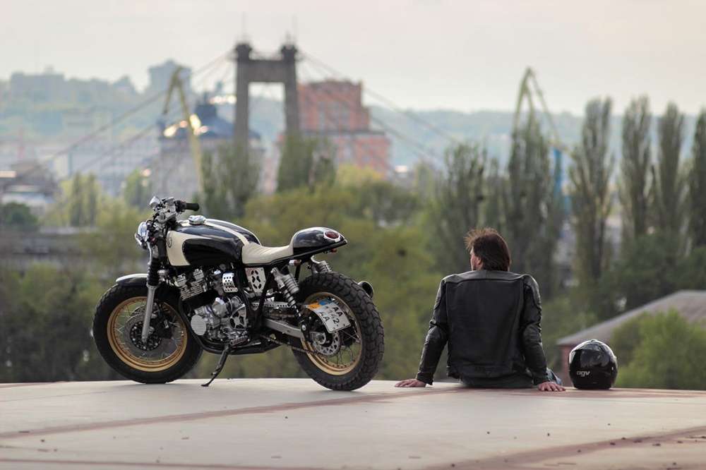 Yamaha XJ400 - кафе рейсер от Gazzz Garage