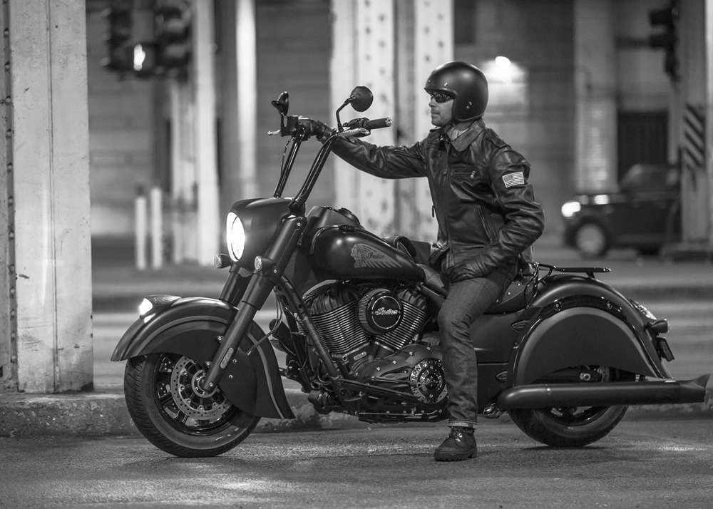 Indian Scout с пилотом