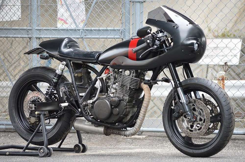 An-Bu Yamaha SR400 – кафе рейсер от AN-BU Custom Motors