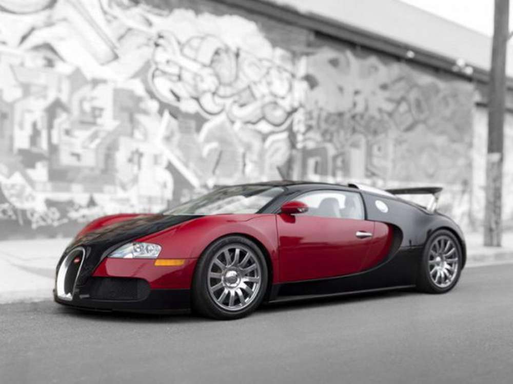 Самый первый тысячесильный Bugatti Veyron меняет владельца