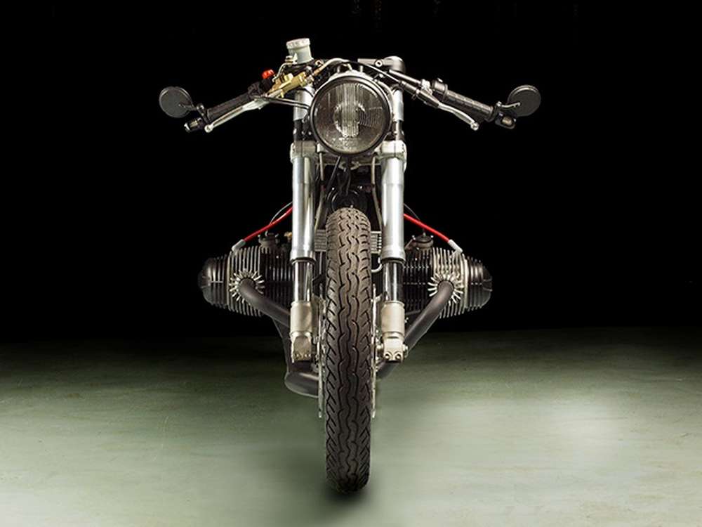 BMW M100S – кафе рейсер почти как Ducati