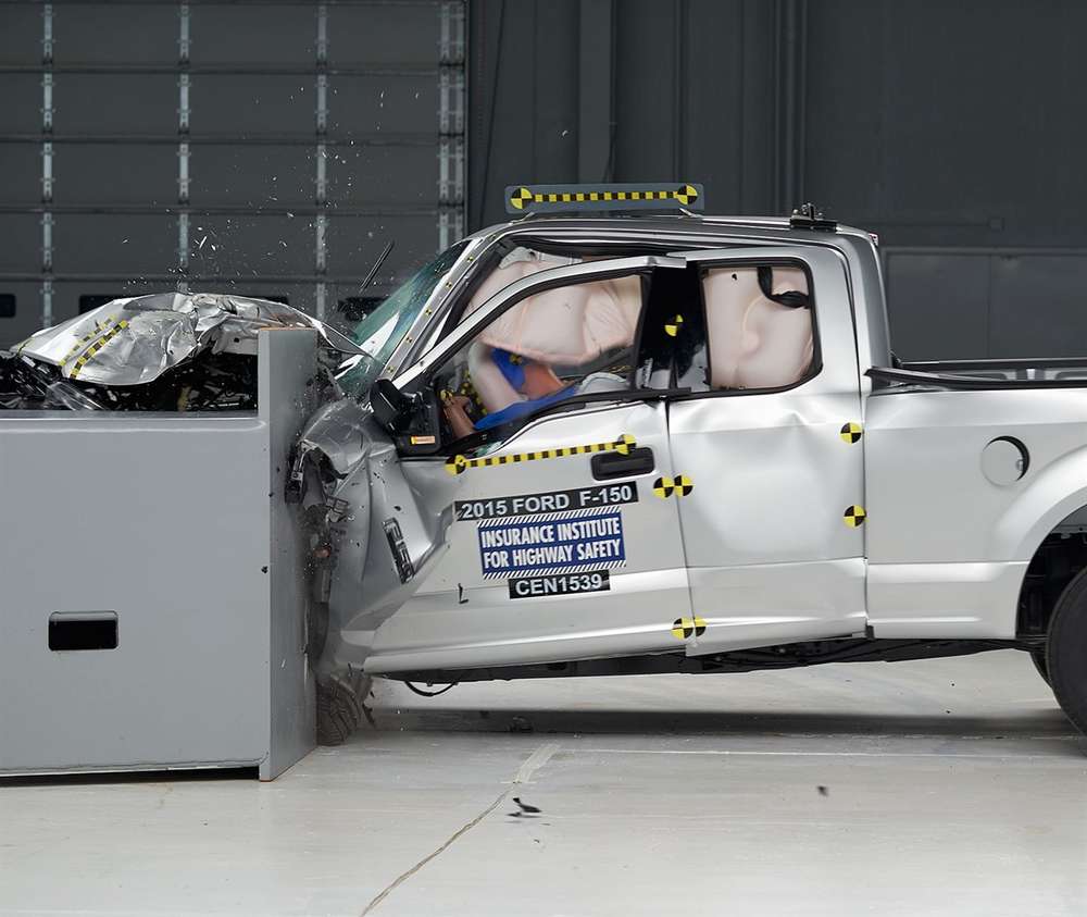 Алюминиевый Ford F-150 стал хорошистом в краш-тестах IIHS