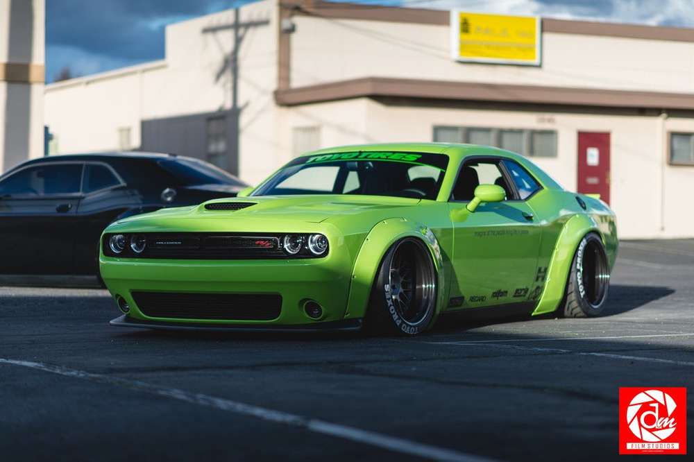 Dodge Challenger занижение