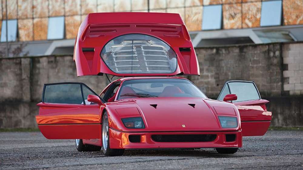 На аукционе продали суперавтомобиль Ferrari F40 за 1,1 млн. евро