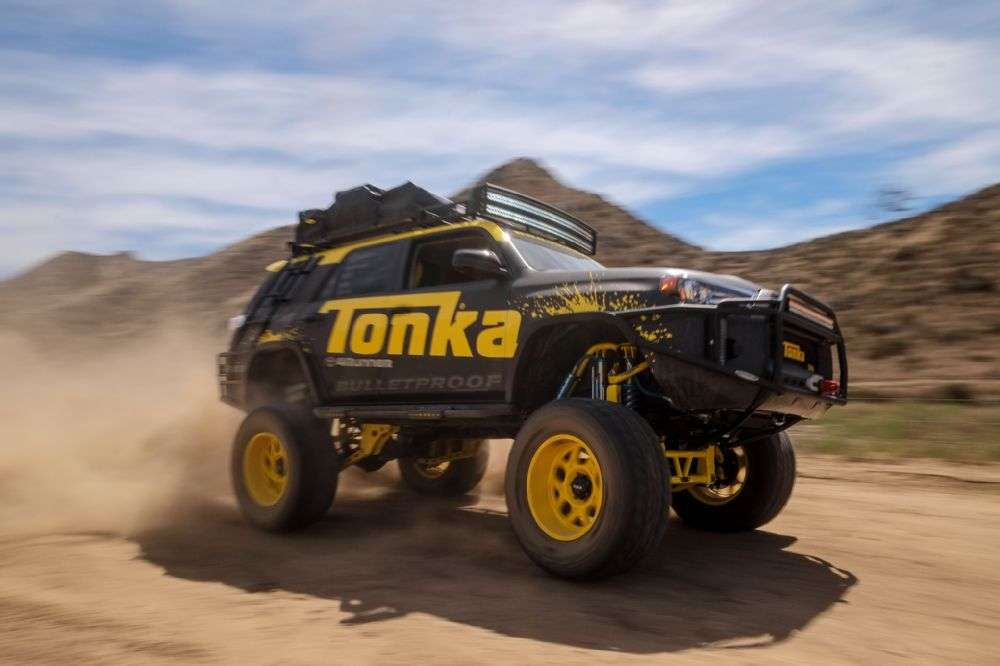 Toyota 4Runner в игрушечном обличье