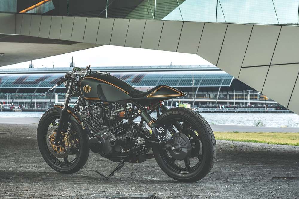 Yamaha XS850: кафе рейсер от Nozem