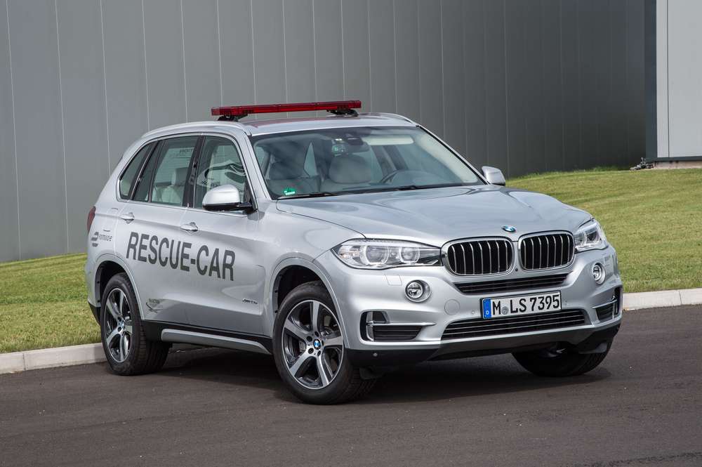 Формула Е получила BMW X5 в качестве автомобиля безопасности