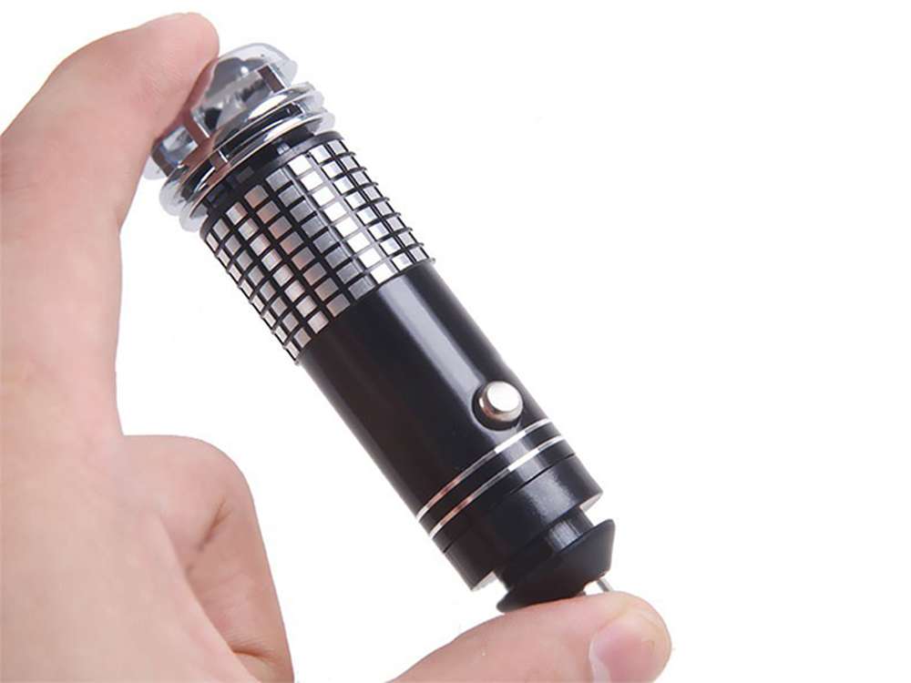 Car Plug-In Air Purifier – ионизатор воздуха для автомобилей