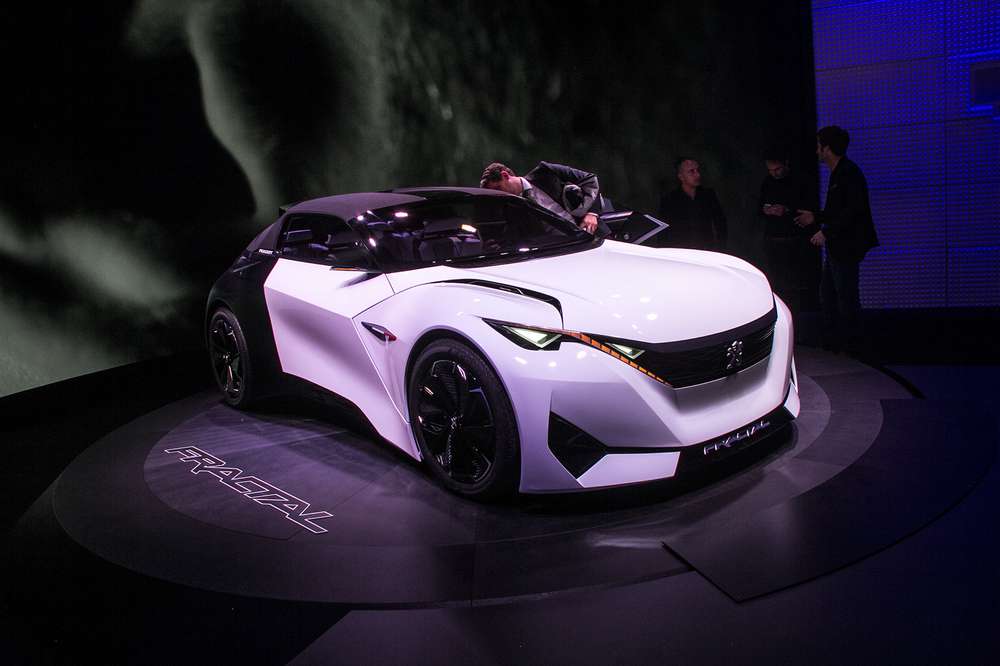 Peugeot удивил Франкфурт неправильным кабриолетом