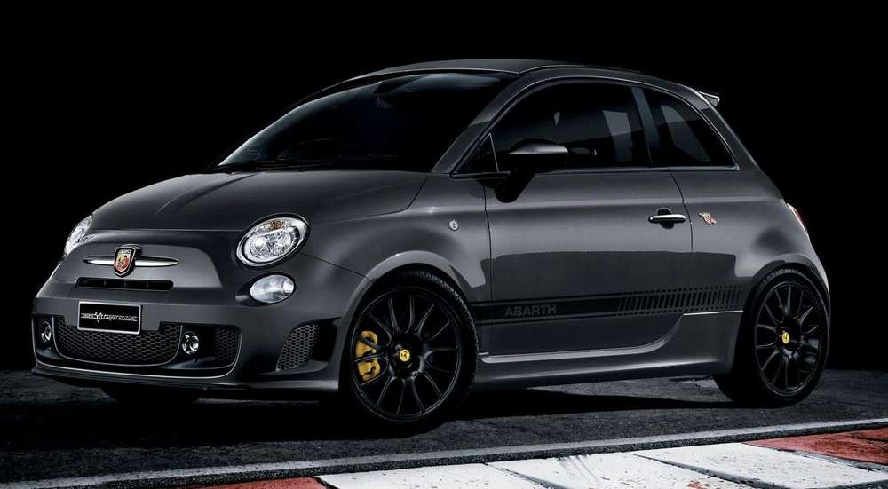 Abarth изготовит уникальный 595 Trofeo Edition