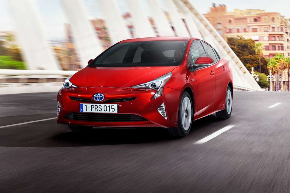 Компания Toyota сняла гриф секретности с модели Prius нового поколения