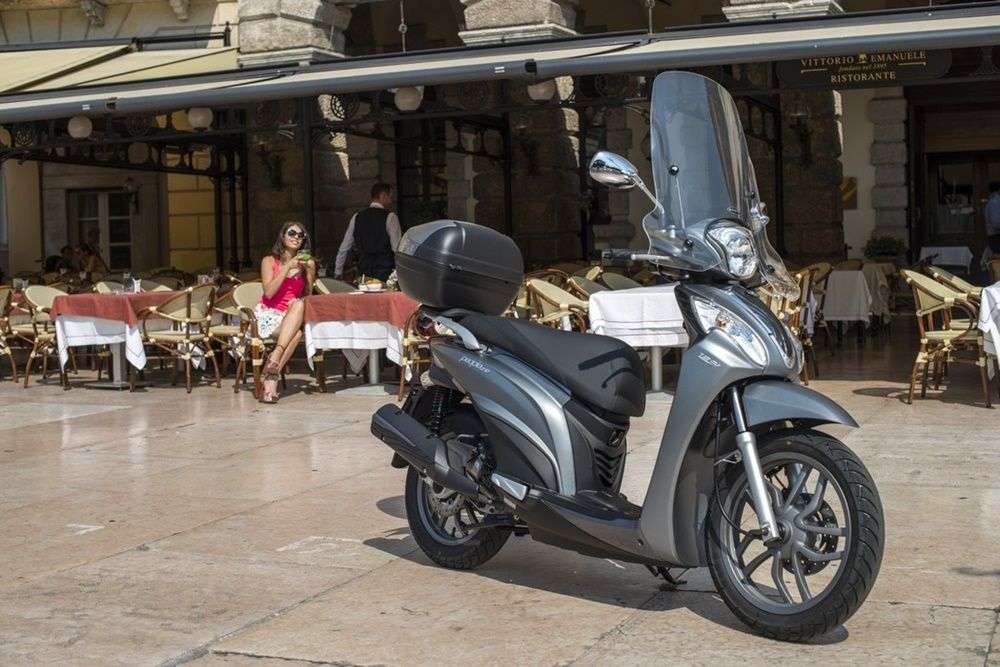 Городской скутер Kymco People One 125i DD 2015
