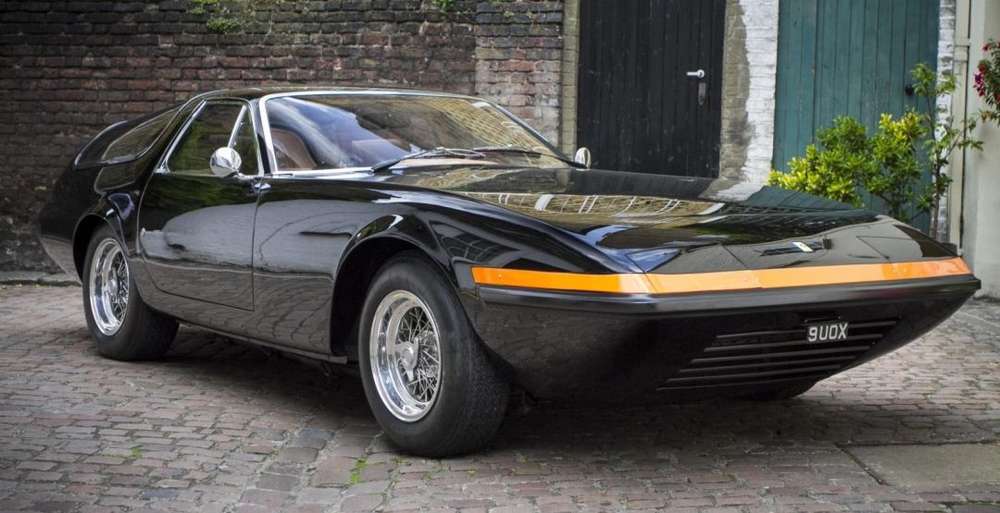 На продажу выставили старый Ferrari 365 GTB Daytona по цене четырех новых 