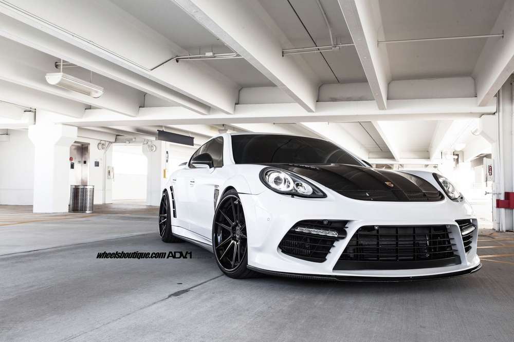 Mansory прииготовили Porsche Panamera к стритрейсингу 