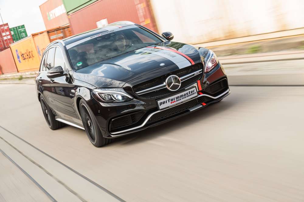 Performmaster поместили под капот Mercedes-AMG C63 T-Model 612 «лошадей»