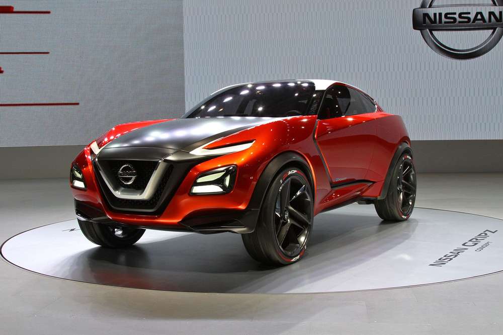 Токио. Nissan начинает и удивляет