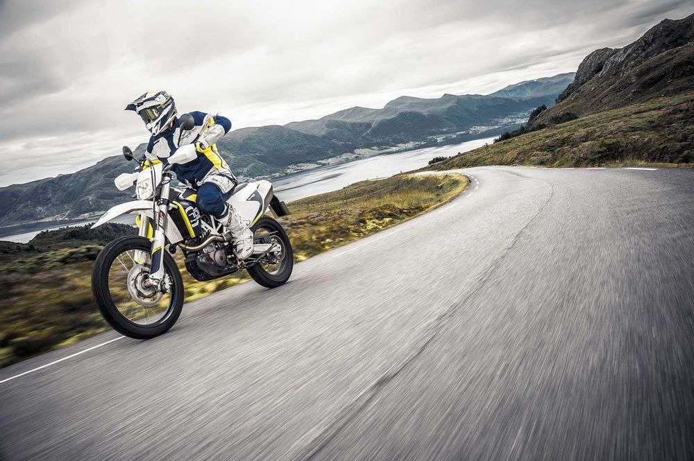 Мотоцикл эндуро Husqvarna обои