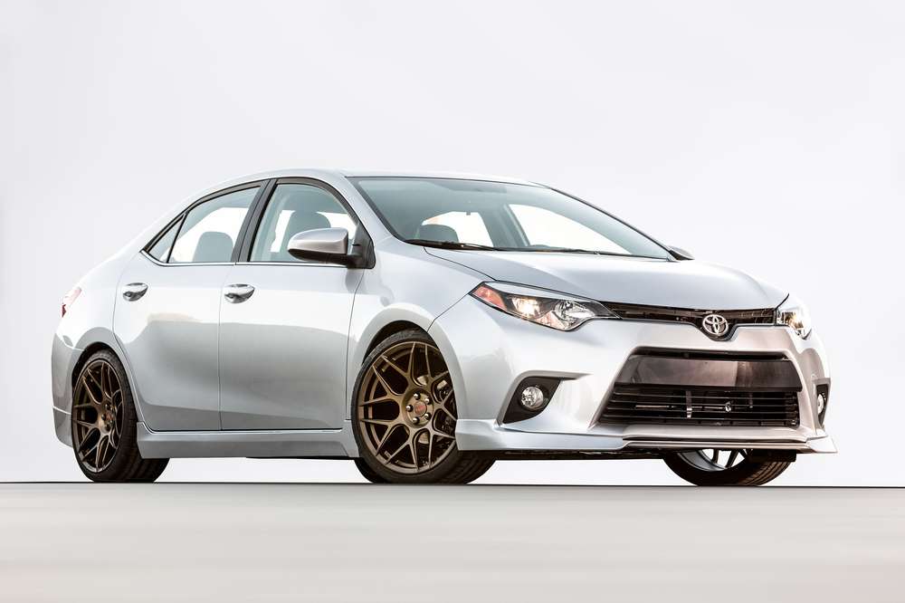 Toyota показала на SEMA два седана и один кроссовер