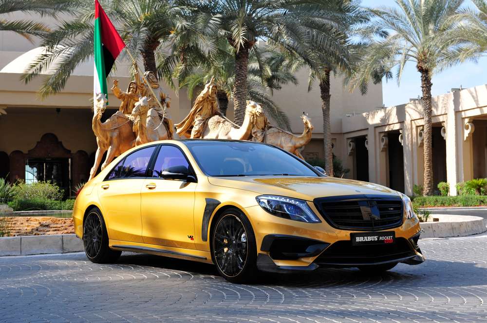 Brabus изготовил мощный немецкий седан для богатых арабов