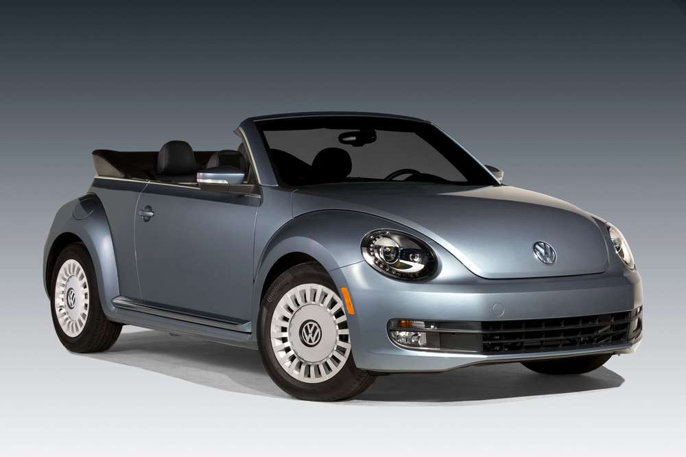 Volkswagen Beetle оделся в джинсу