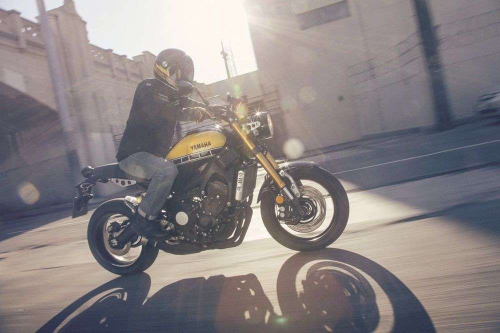 Yamaha выпускает родстер XSR900 2016 года