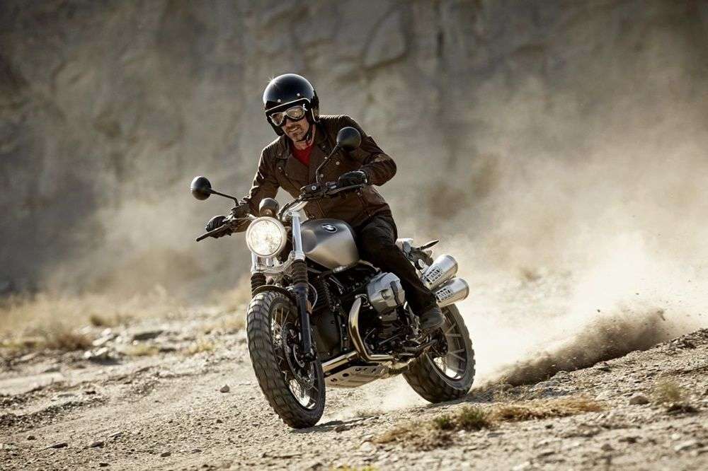 Новый скрэмблер BMW R nineT Scrambler 2016 модельного года