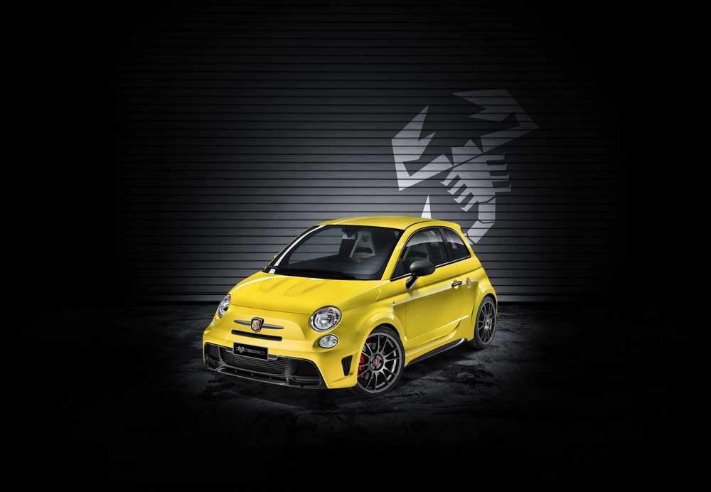 Британцам показали Abarth 695 biposto Record
