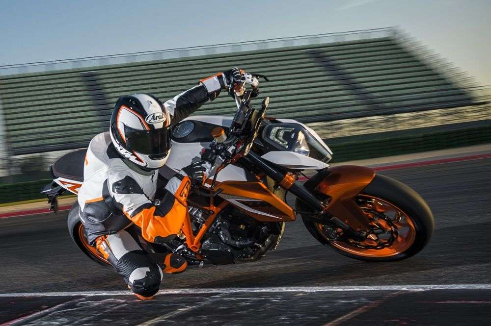Огненное чудо – байк KTM 1290 Super Duke R Special Edition