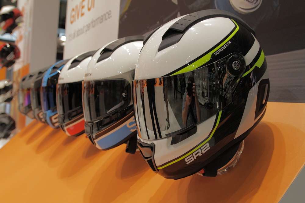 Новый мотоциклетный шлем Schuberth SR2 2016