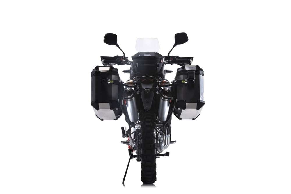 Gx 650. Мотоцикл SWM Superdual 600 Генератор. SWM 500. SWM Superdual 600 альтернатор. Турэндуро с водяным охлаждением.