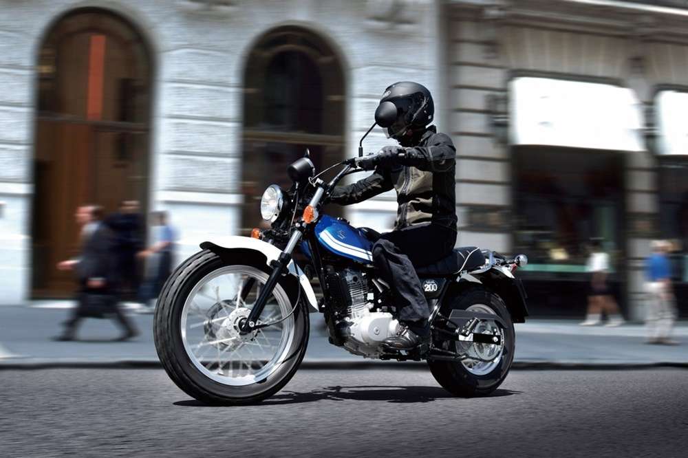 На EICMA 2015 блеснул Suzuki Van Van 200 2016 года