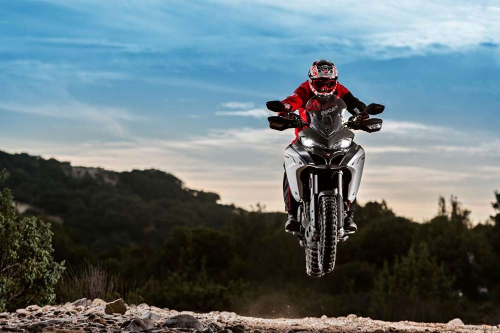 Мотоцикл Ducati Multistrada 1200 Enduro 2016: то, что нужно туристам