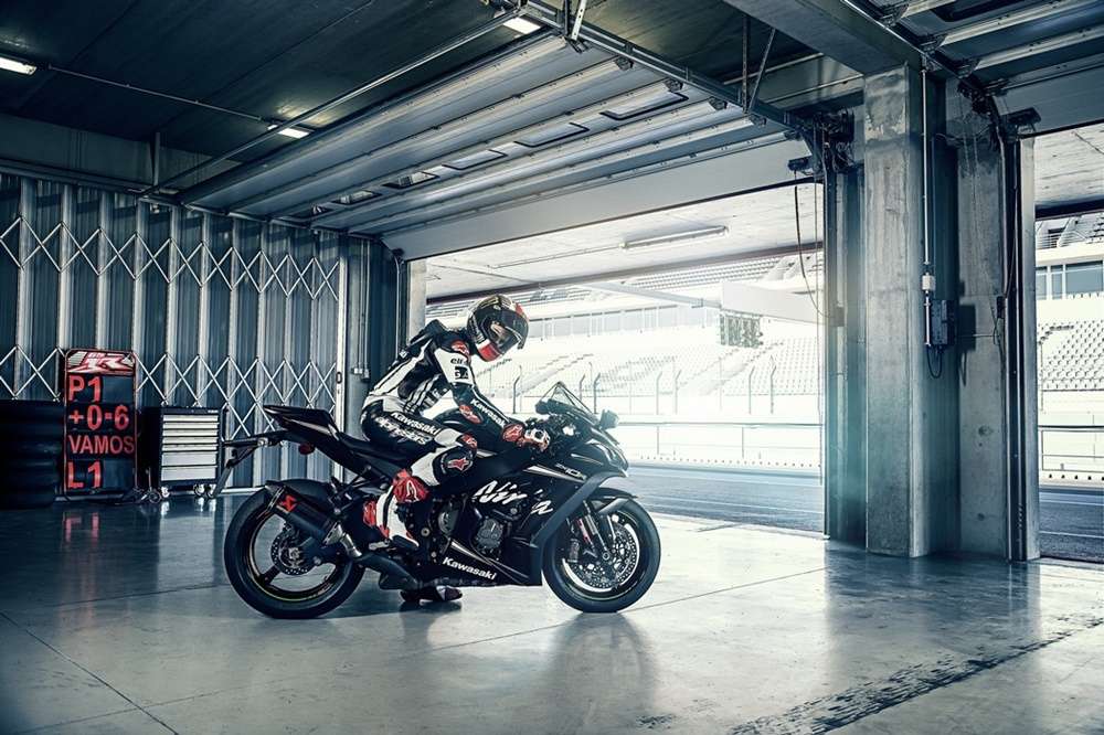 Kawasaki выпускает специальный гоночный зимний байк