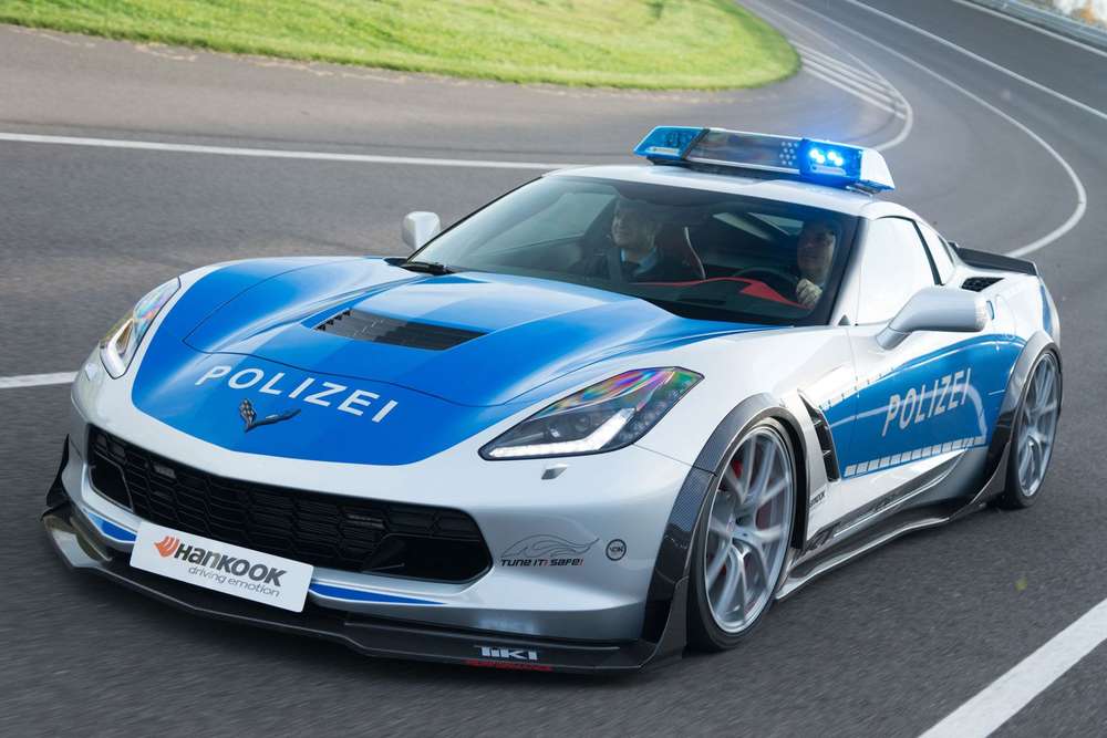 В Эссене показали полицейский Chevrolet Corvette