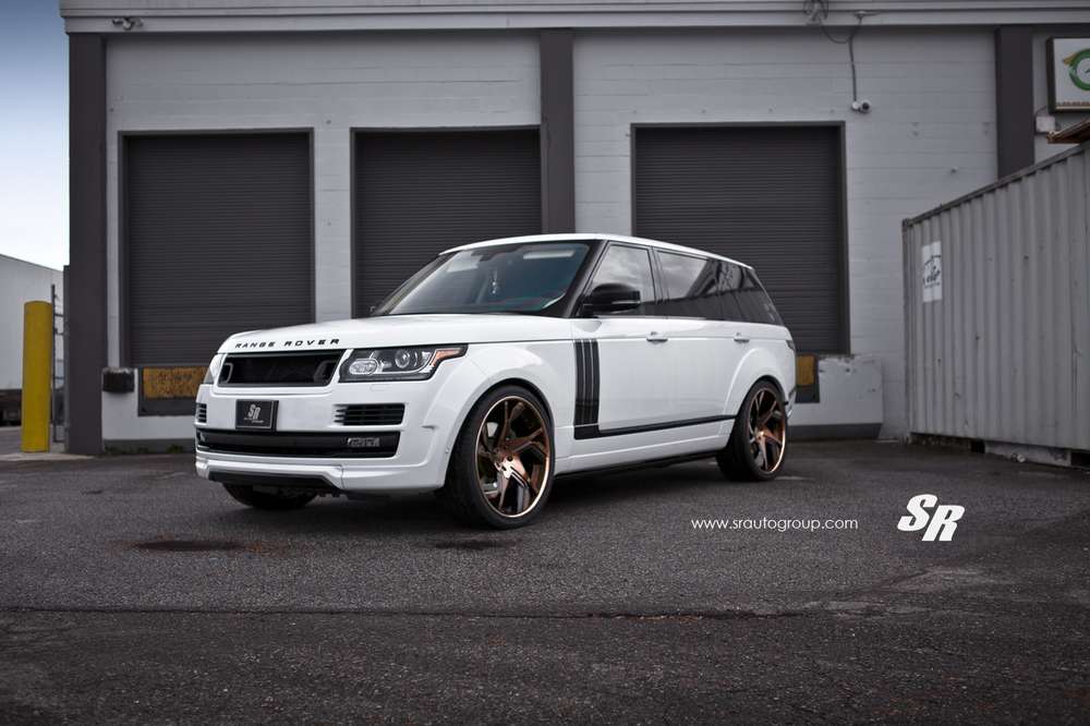 В Khan Design придумали дизайнерское решение для Range Rover Vogue