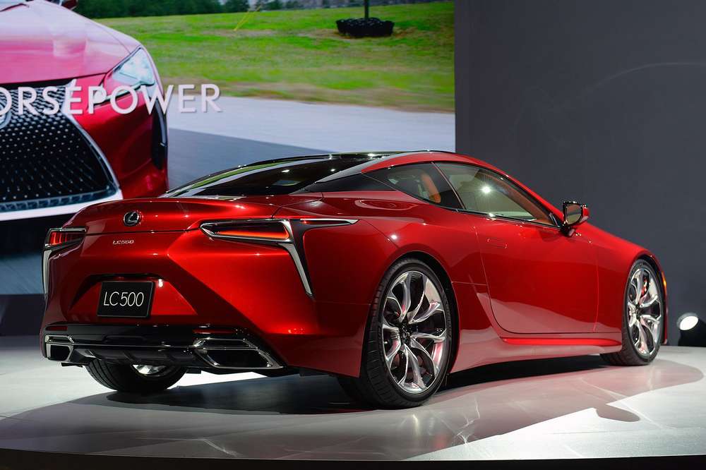 Лексус спорт купе LC 500