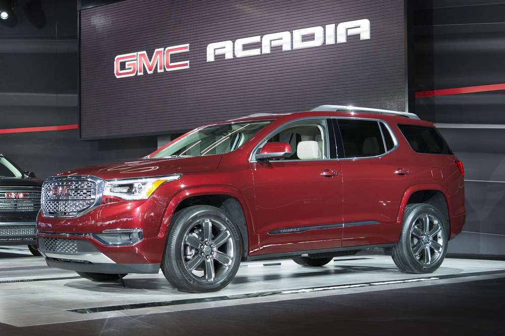 Обновлённый внедорожник GMC Acadia 2017 модельного года гостит в Детройте