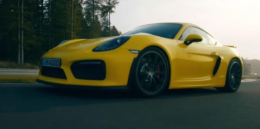 Porsche Cayman GT4 привлекает внимание
