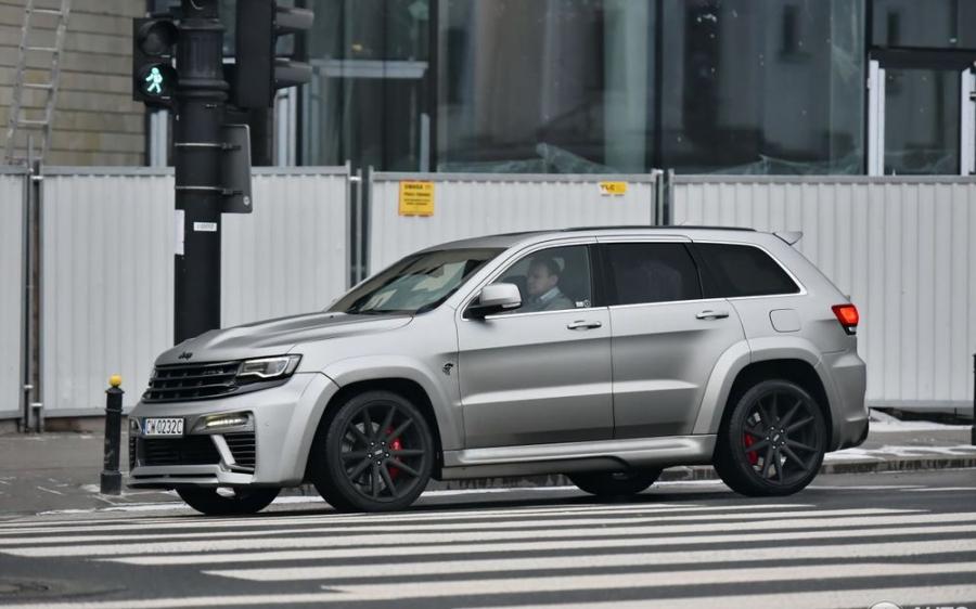 Внедорожник Jeep Grand Cherokee SRT8 Tyrannos