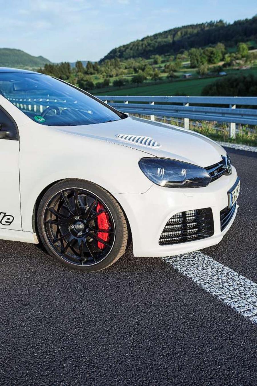 В HGP-turbo ускорили Volkswagen Golf R 3.6 Bi-Turbo